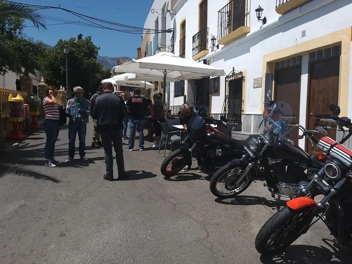 Pension La Fuente Abrucena